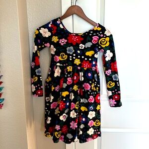 Hanna Andersson skater twirl read size 8